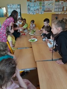 Produkty mleczne, owoce i warzywa w naszej szkole