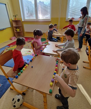 Przedszkolaki w szkole